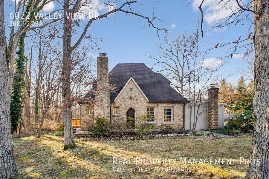 Photo - 6022 Valley View Dr-