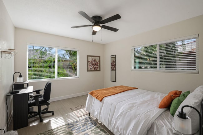 Photo - 5827 W Vista Ave House