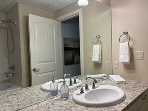 Building Photo - 4022 Pritchard Dr