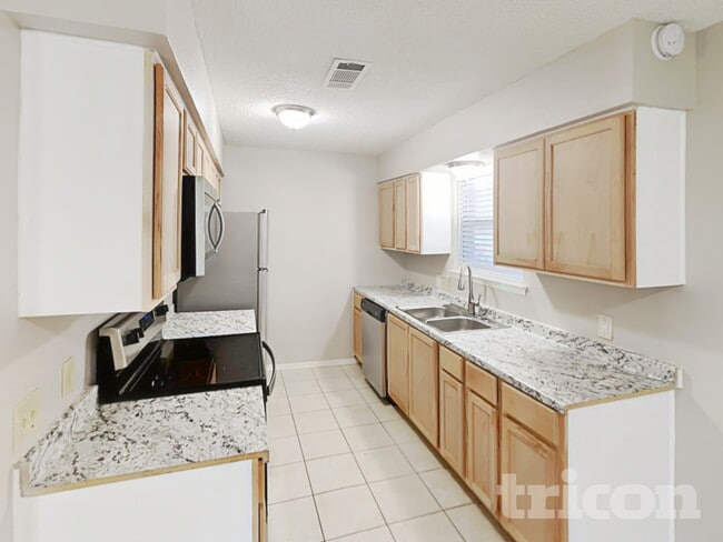 Foto del edificio - 5929 Birchhill Rd