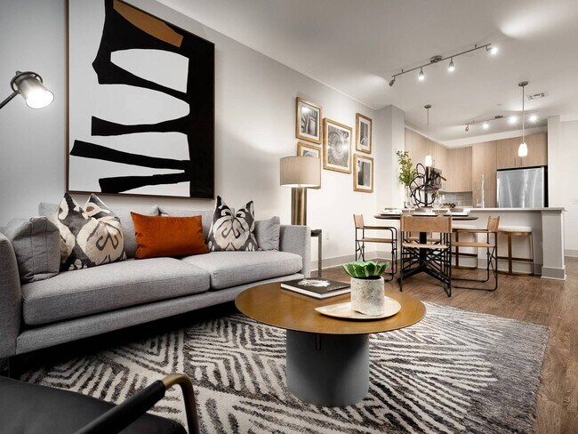 Building Photo - Tuscan Village