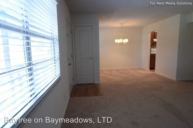 Foto del edificio - 9701 Old Baymeadows Rd