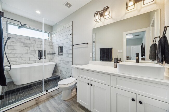 Foto del edificio - 6730 Knox St