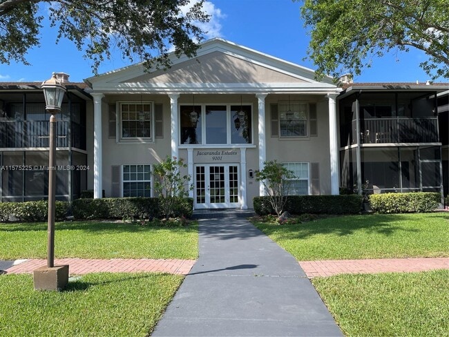 Building Photo - 9101 Jacaranda Ln