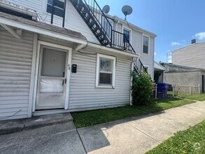 Building Photo - 1060 N Duke St