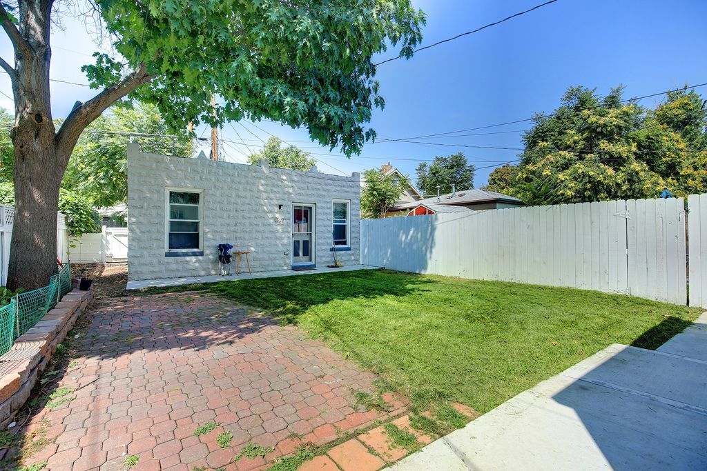 Primary Photo - 4149 Umatilla Street