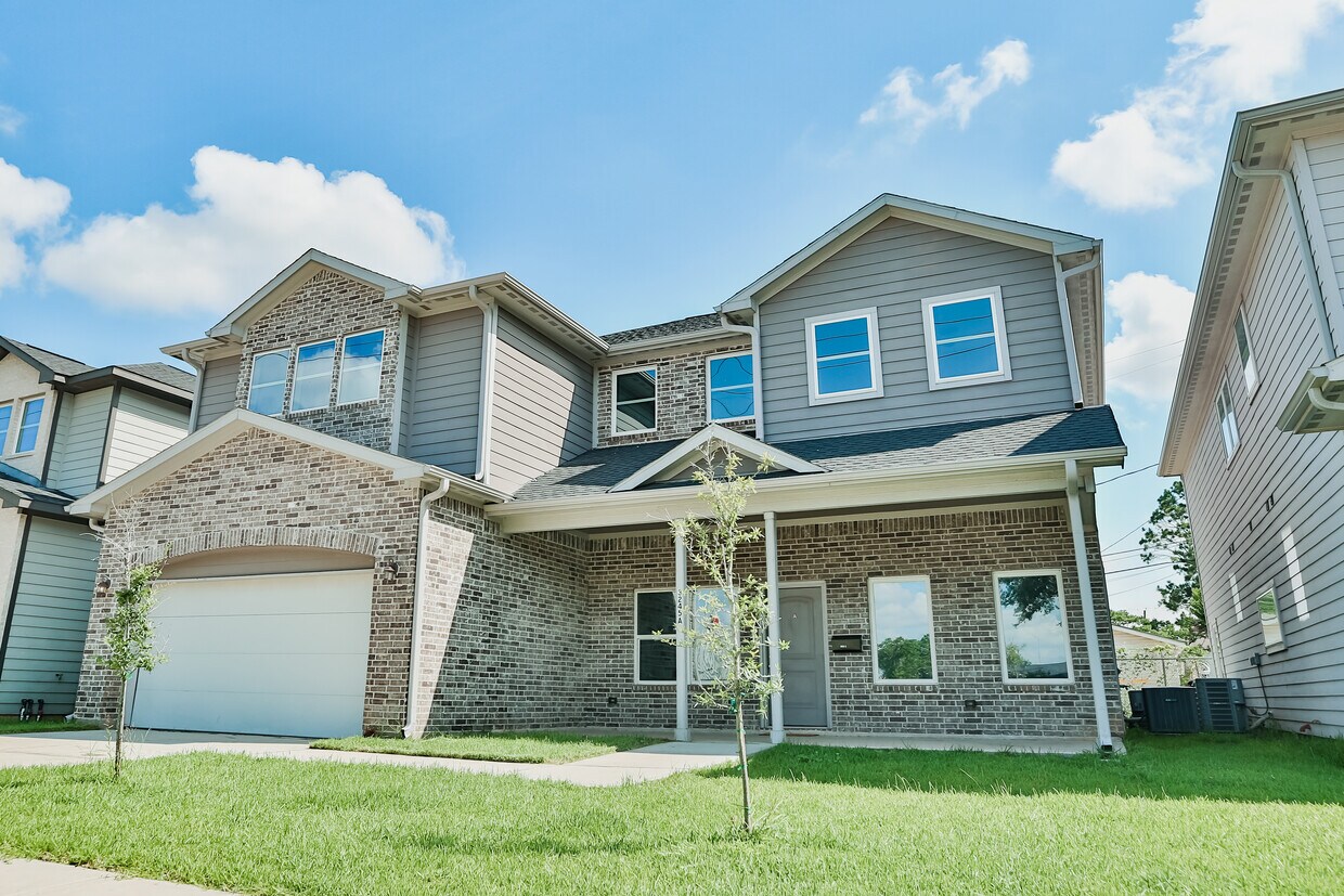 Foto principal - 3245 Dixie Dr