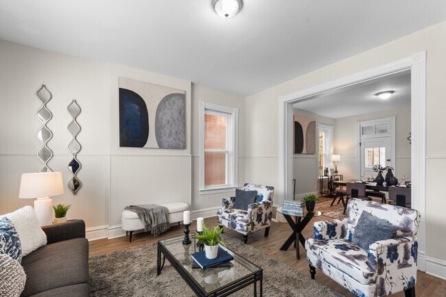 Foto del edificio - 612 Holly Hills Ave