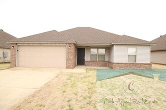 Building Photo - 3713 Remington Dr