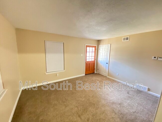 Foto del edificio - 3259 Amselle Cir