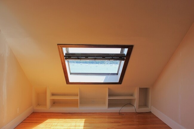 Building Photo - 14 Messervy St