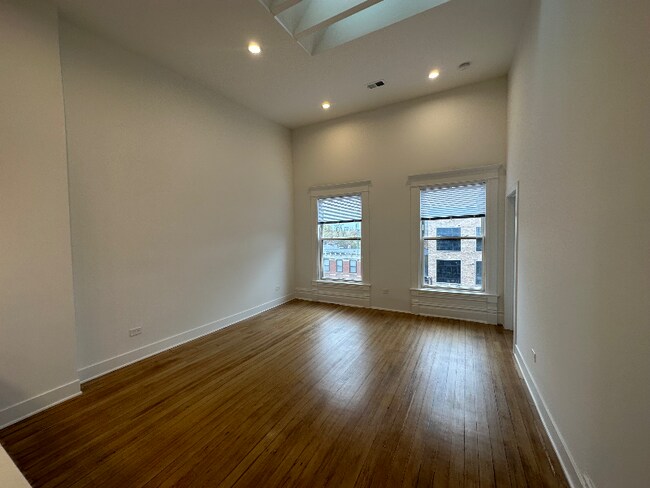 Foto del edificio - 1856 W Chicago Ave