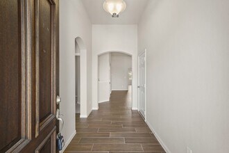 Building Photo - 6010 Kolle Dr