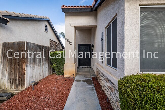 Foto del edificio - 3 Bedroom/2 Bath Home in Desired Riverlakes Community - $2450 per month!