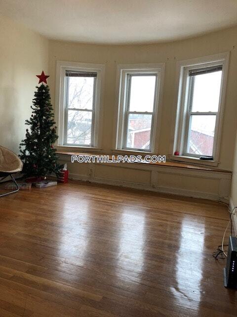 Building Photo - 29 Lambert St