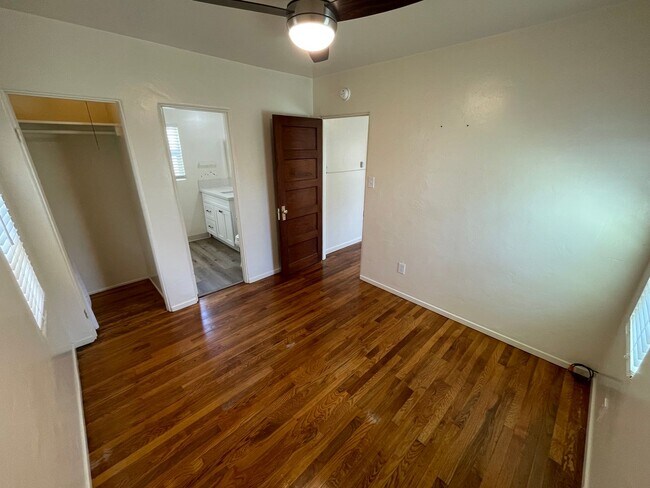 Foto del edificio - **CHARMING CASITA ** 1Bedroom / 1 Bath ava...