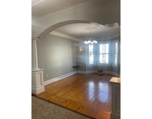 Foto del edificio - 741 E 5th St