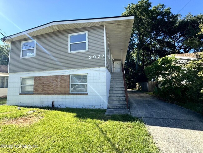 Foto del edificio - 2977 Collier Ave