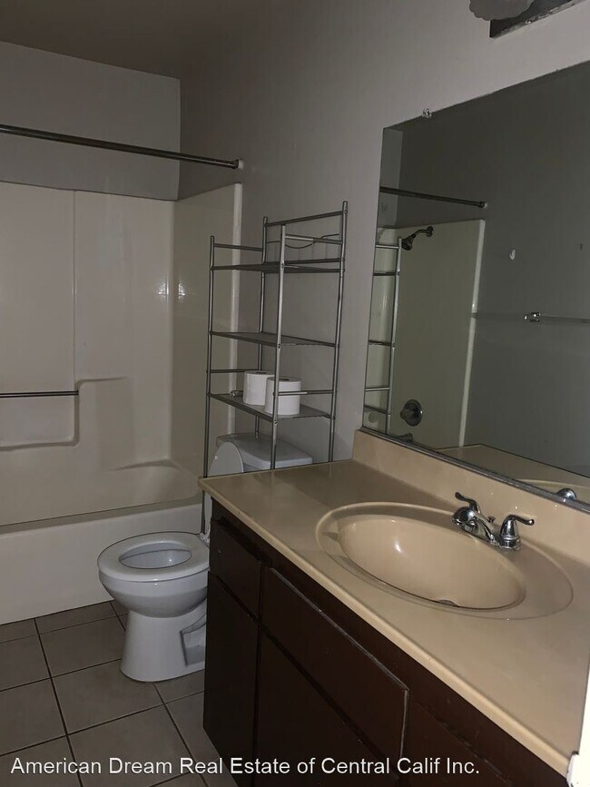 Foto del edificio - 3 br, 2 bath House - 2277 N. 10th Ave.