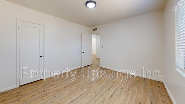 Building Photo - 2381 Sacramento Dr