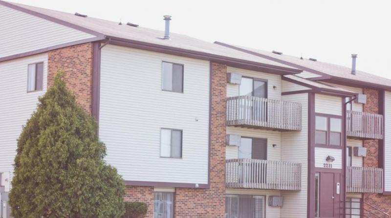 Building Photo - 2203 Spansail Dr