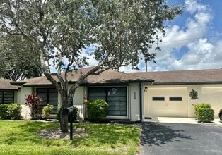 Building Photo - 4964 Eaglewood Rd