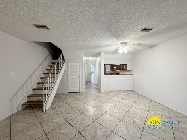 Building Photo - Charming 2-Bedroom, 2-Bathroom Townhome in...