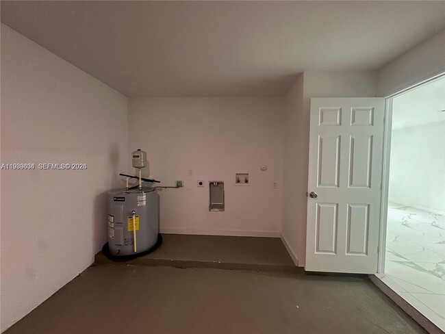 Building Photo - 116 NW 10th St