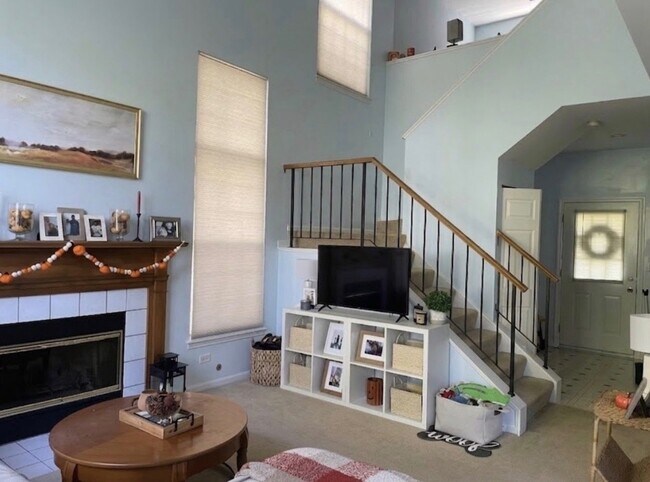 Foto del edificio - 376 Maidstone Ct