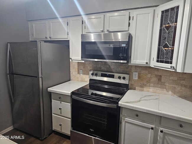Building Photo - 286 W Palomino Dr