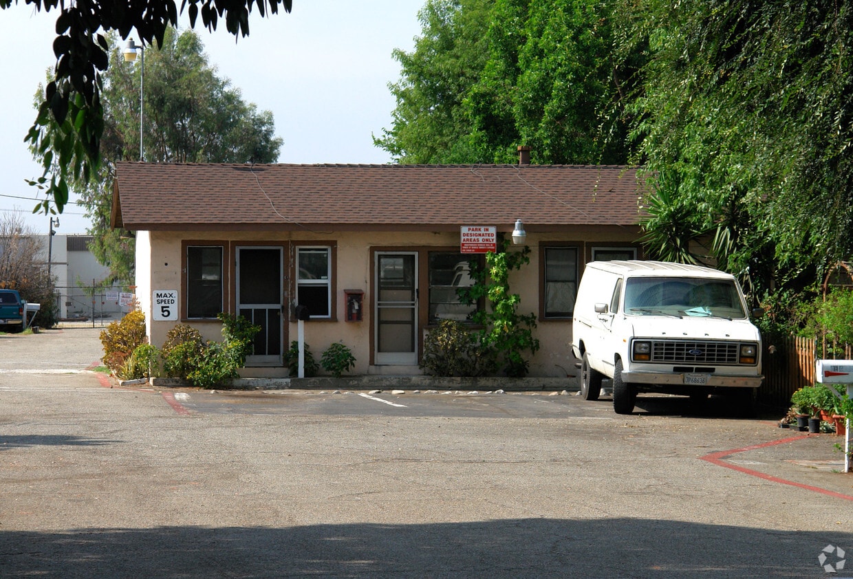 Building Photo - 5017 Holt Blvd