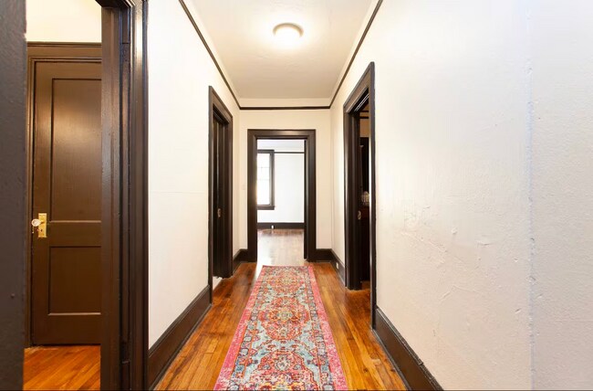Building Photo - Midtown Retreat