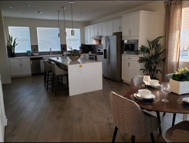 kitchen and dining area - 2012 Callisto Ter