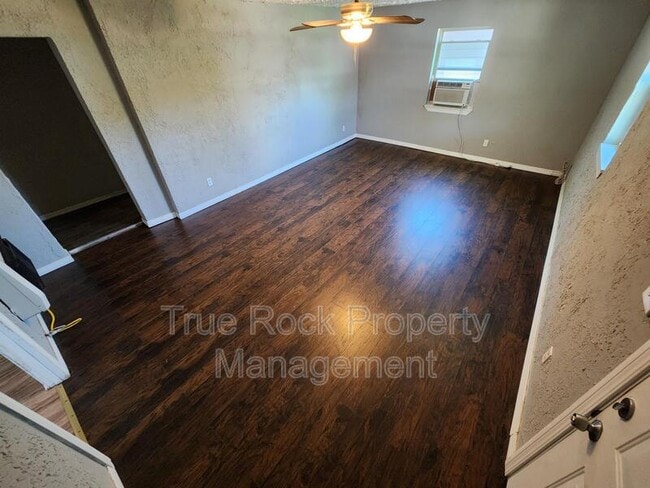 Building Photo - 915 N Highland Ave