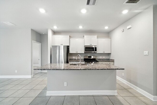 Building Photo - 32943 Turning Springs Dr