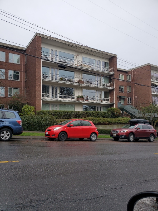 Primary Photo - 530 W Olympic Pl