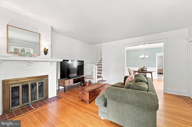 Foto del edificio - 610 Woodcrest Ave