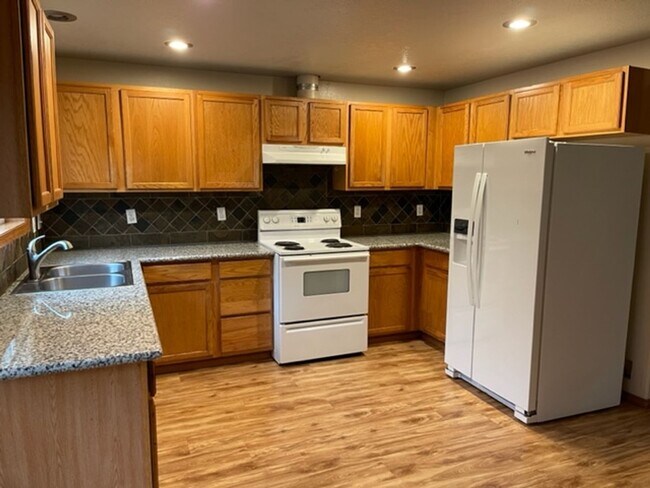 Foto del edificio - Charming 3-Bedroom Home in SE Portland!! F...