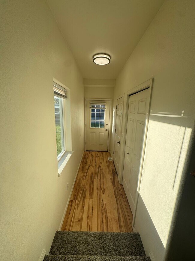 Foto del edificio - 3 bedroom in downtown Eagle River