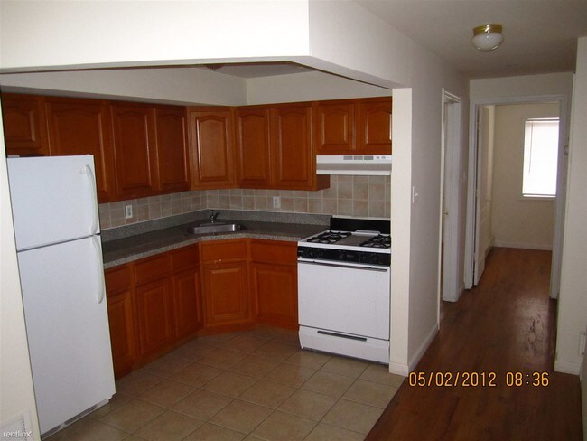 Foto del edificio - 11607 Myrtle Ave