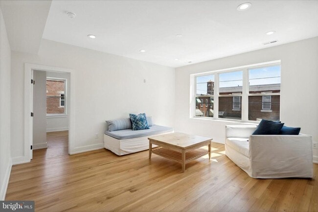 Foto del edificio - 1754 S Chadwick St