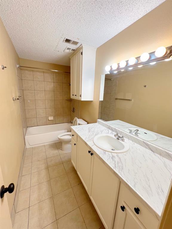 Foto del edificio - 3512-Broadway 1/2 1st St