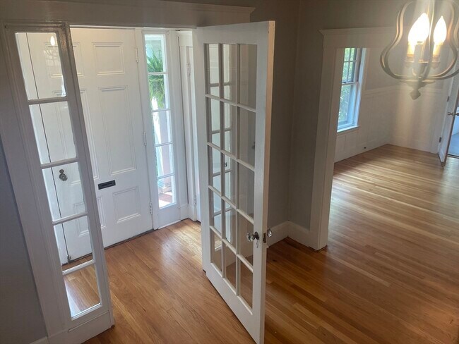 Foto del edificio - 26 Lawrence Rd