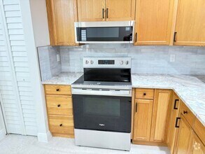 Building Photo - 1065 Mulberry Pl