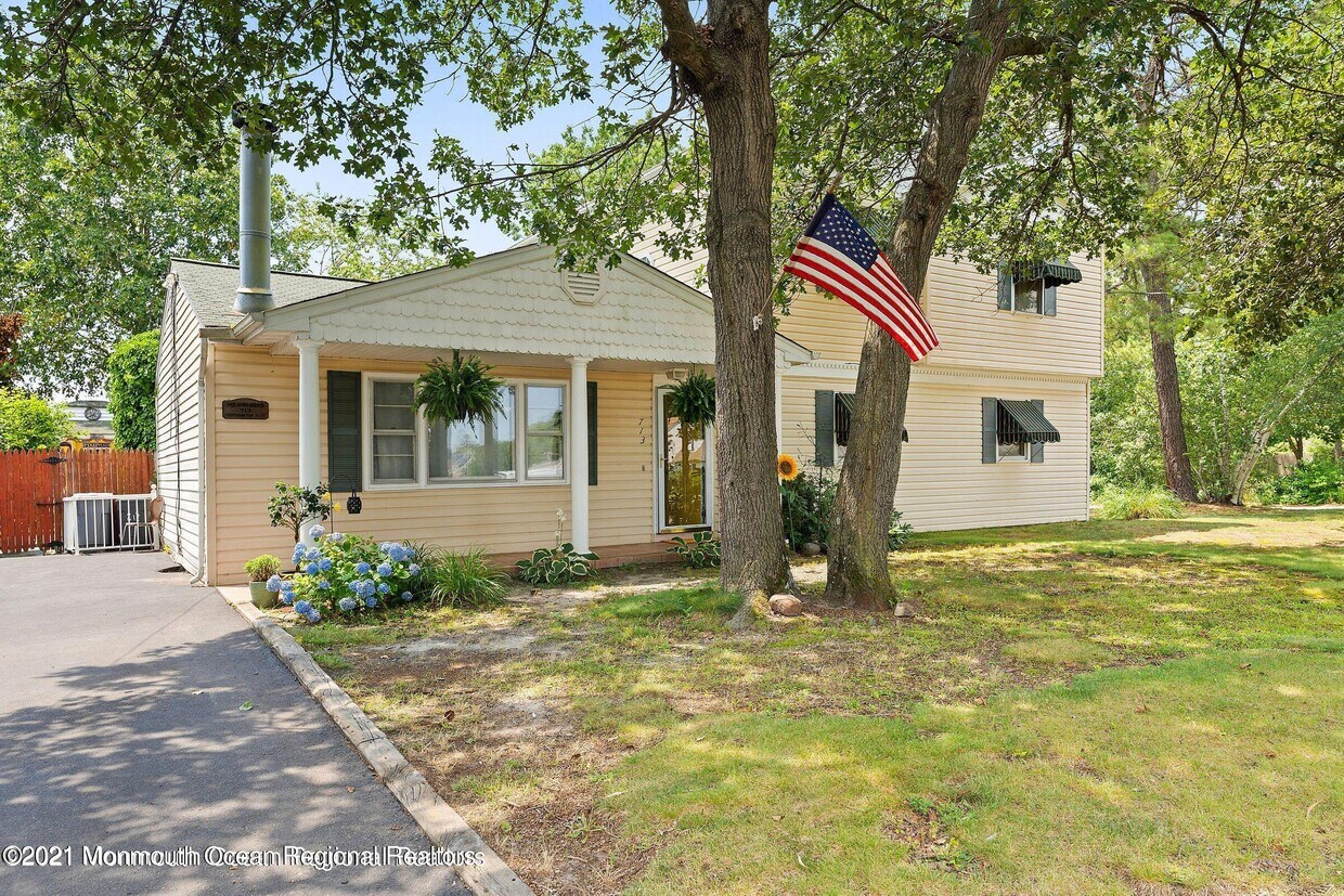 713 Southampton Blvd, Manchester, NJ 08759 House Rental in Manchester