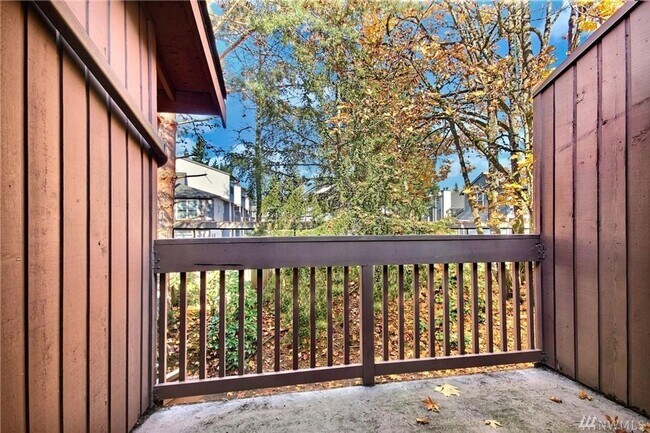 Foto del edificio - Regency Park Condominiums - Bridle Trails/...