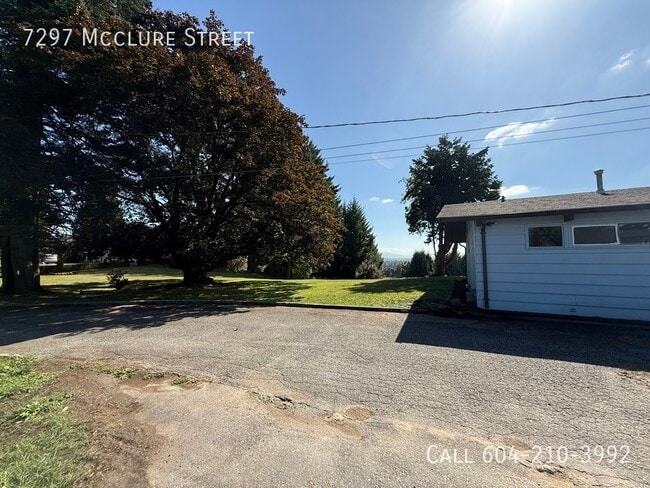 Building Photo - Beautiful Rancher in Mission