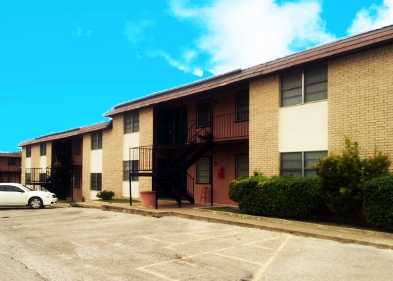 Primary Photo - Fairway Apartments