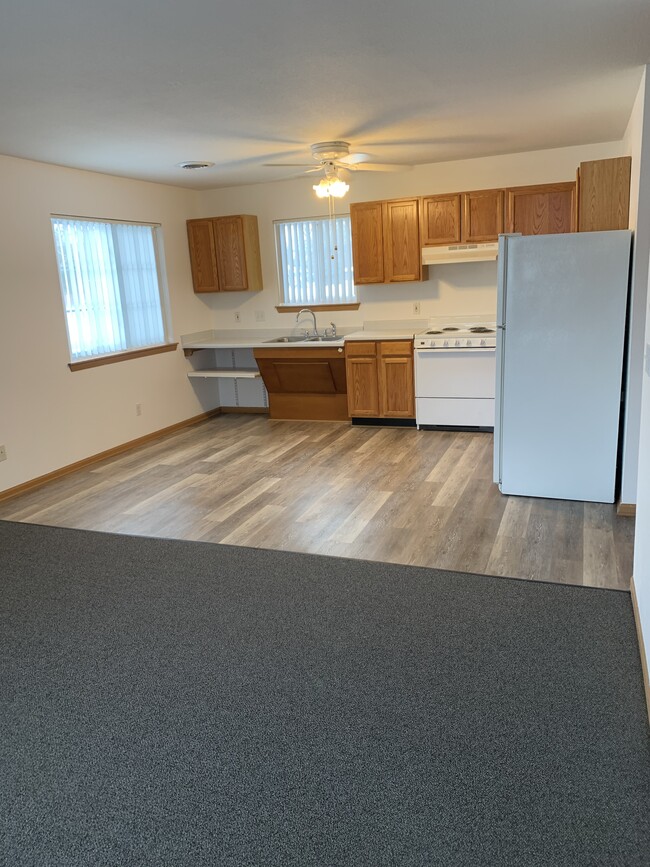 Building Photo - 346 Coleita Ct