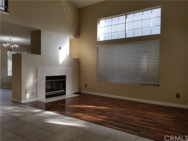 Building Photo - 6599 Hartford Ct